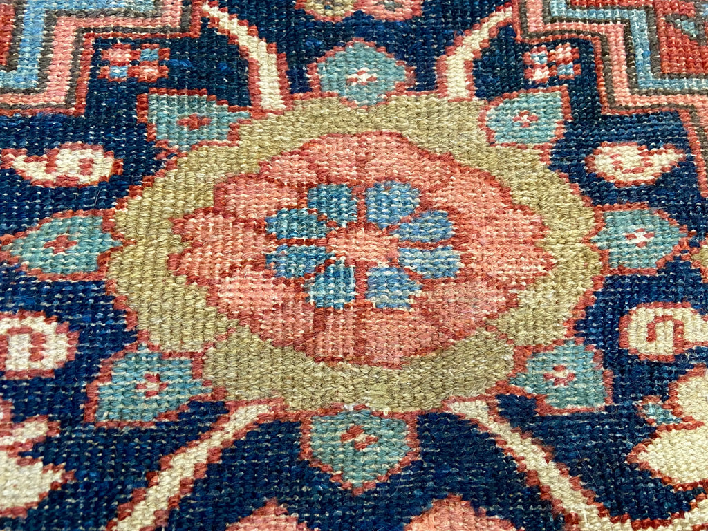 9'10"x14'8" Heriz/ Bakshiesh Hand Knotted