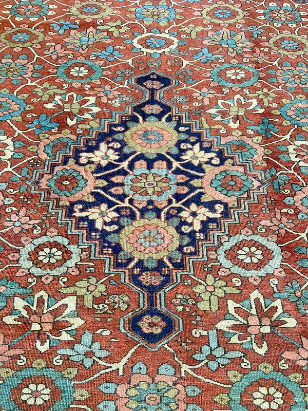 9'10"x14'8" Heriz/ Bakshiesh Hand Knotted