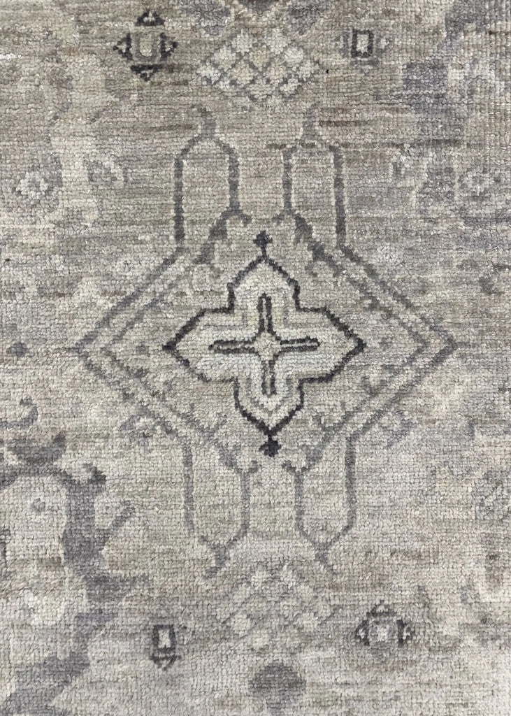 9'3"x11'10" Oushak Hand Knotted