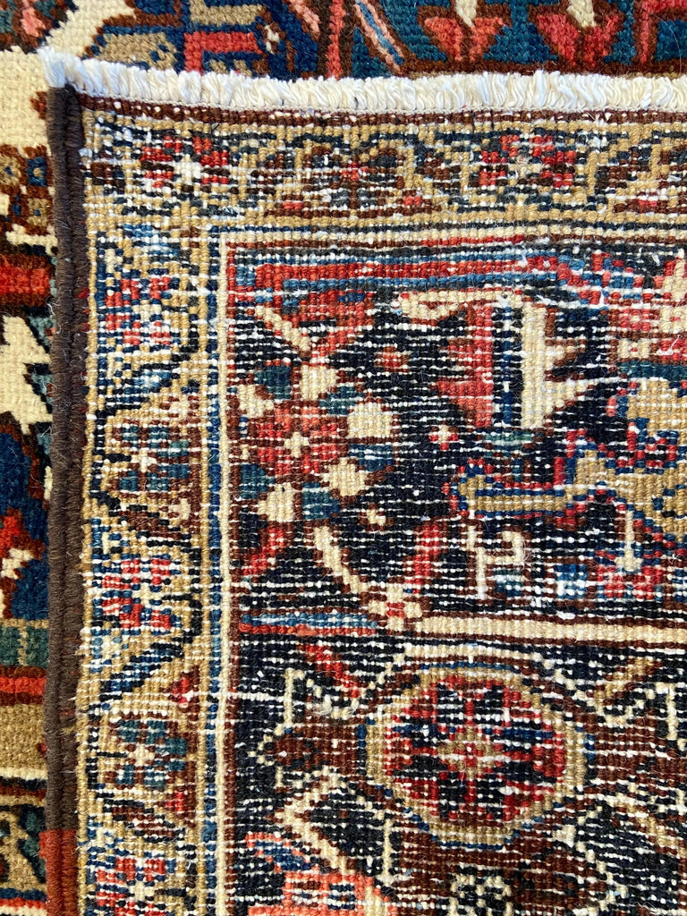 9'3"x12'1" Gorevan Heriz (s) Hand Knotted