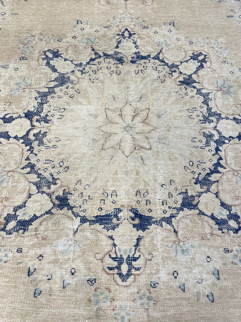 9'7"x12'7" Kerman Hand Knotted