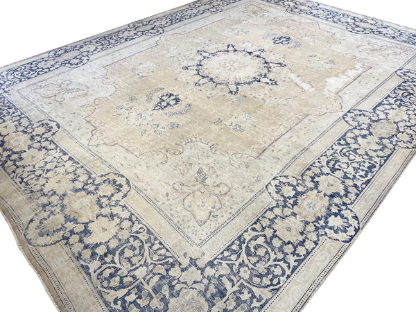 9'7"x12'7" Kerman Hand Knotted