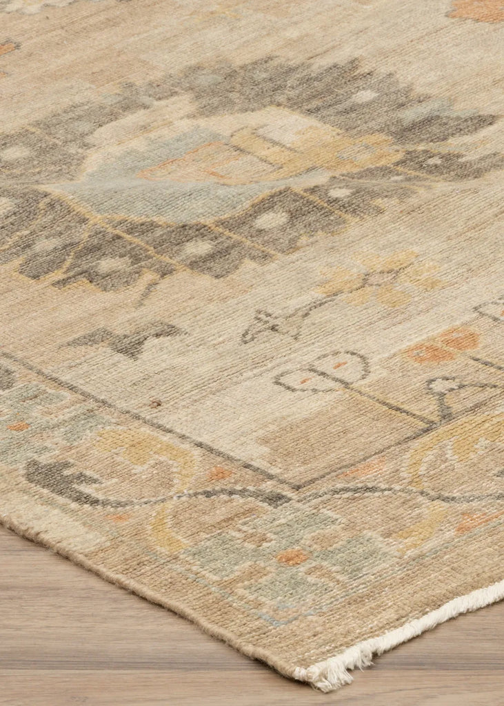Alita Hand Knotted