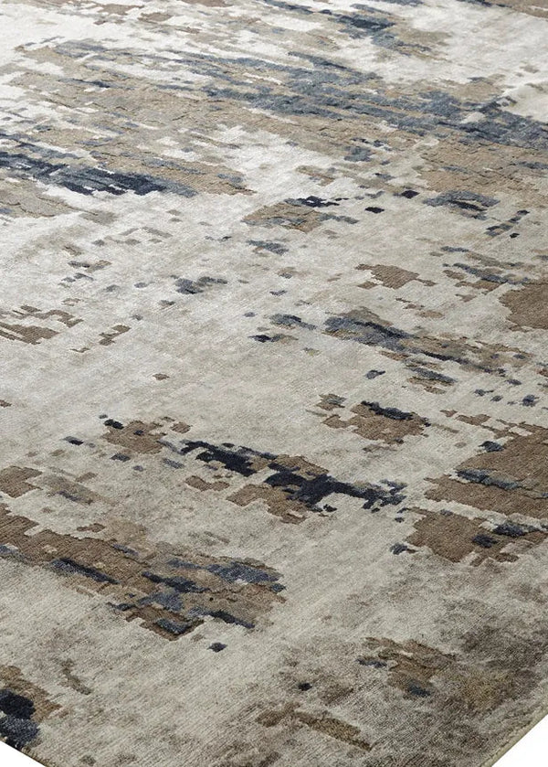 Fortitude Hand Knotted