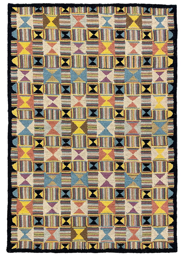 Hourglass hand hooked