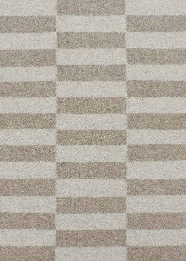 Naturale Offset Hand Woven