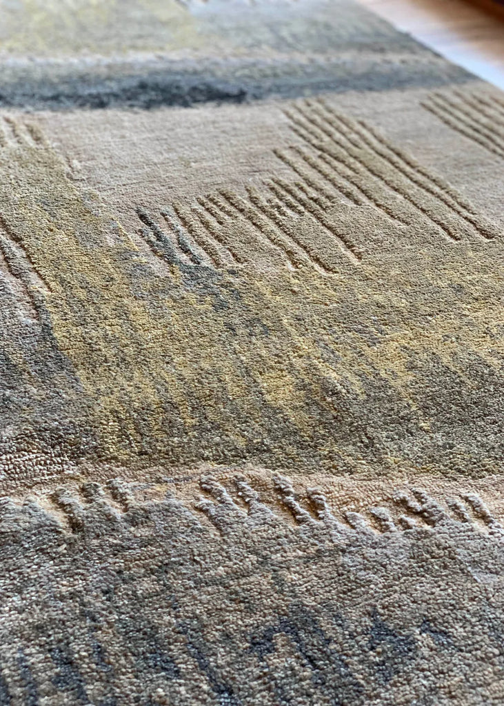 Range Gold Hand Knotted