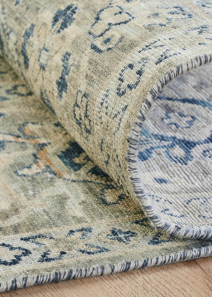 Spar Cove Hand Knotted